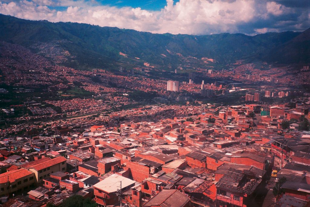 Kolumbien-Medellin-Großstadt-Travelguide-Reise-Suedamerika